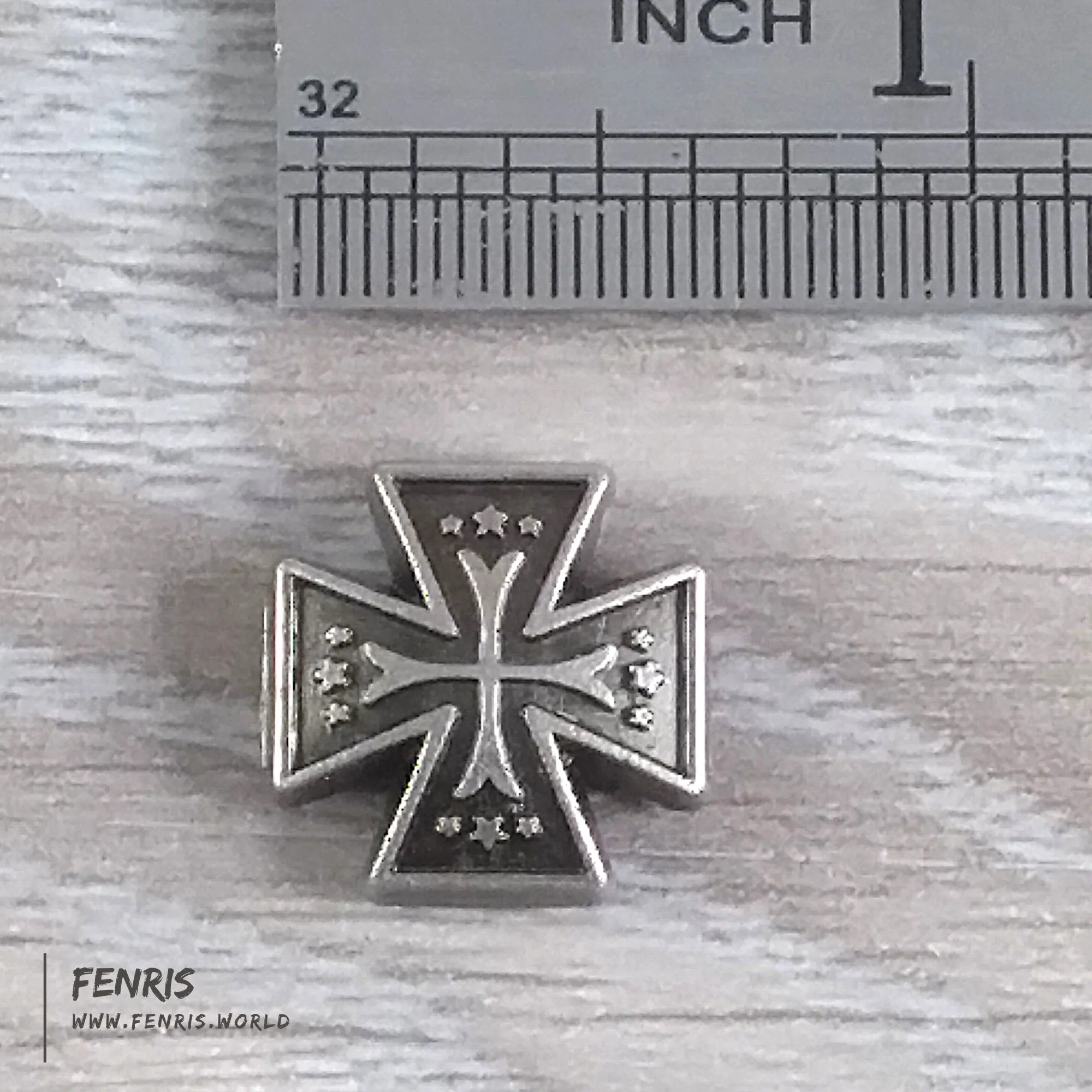 Rivets Studs Silver Maltese Cross