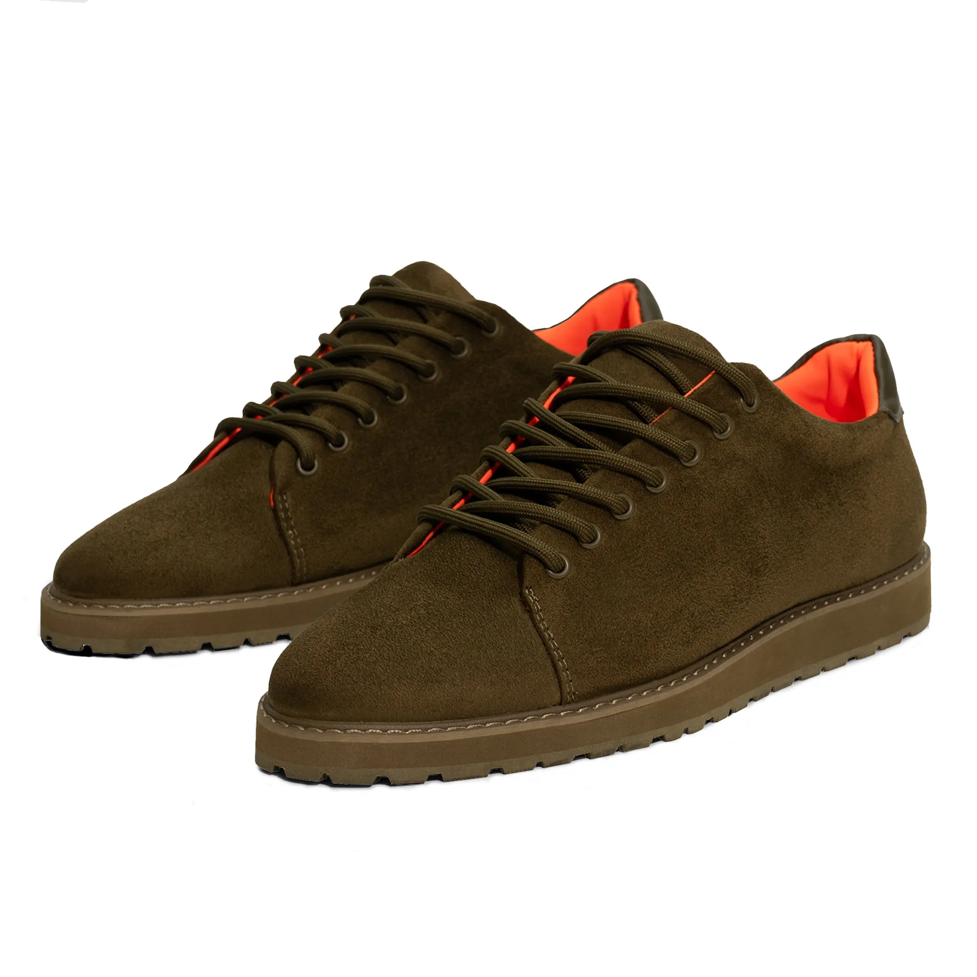 The Muscoby S TAYNO Suede Low Lace Up Sneaker