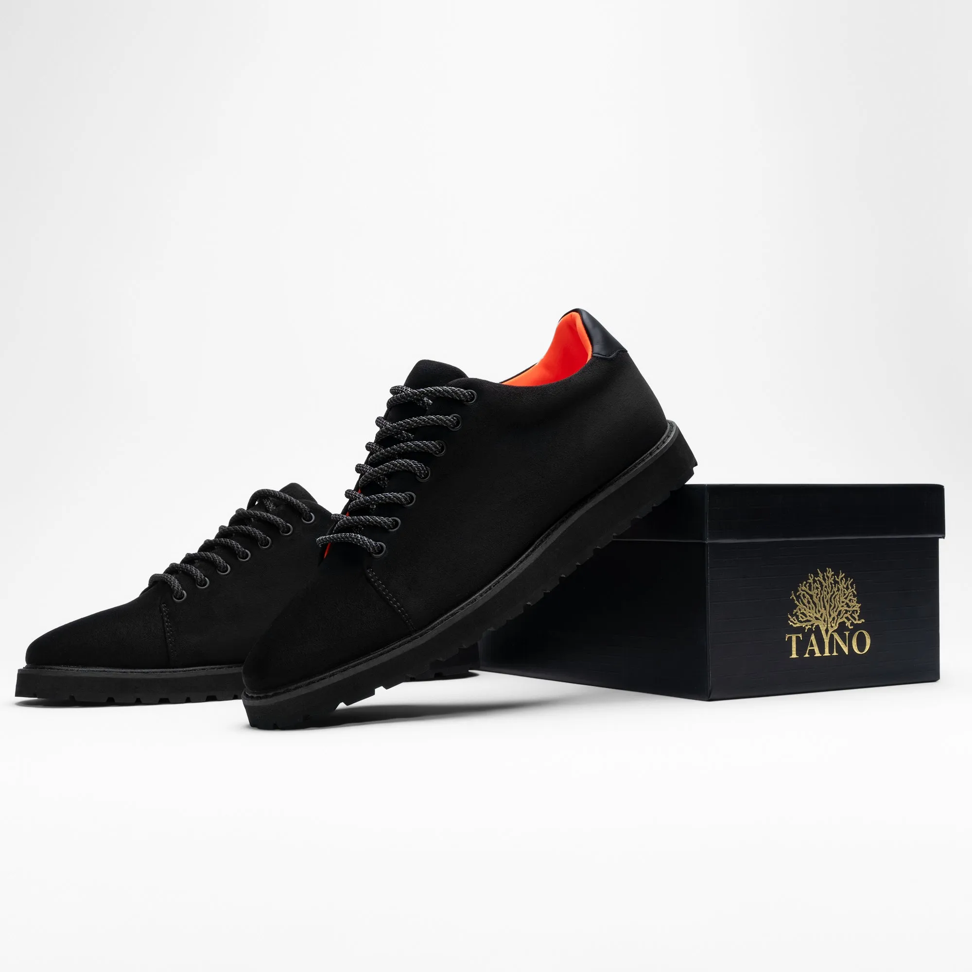 The Muscoby S TAYNO Suede Low Lace Up Sneaker