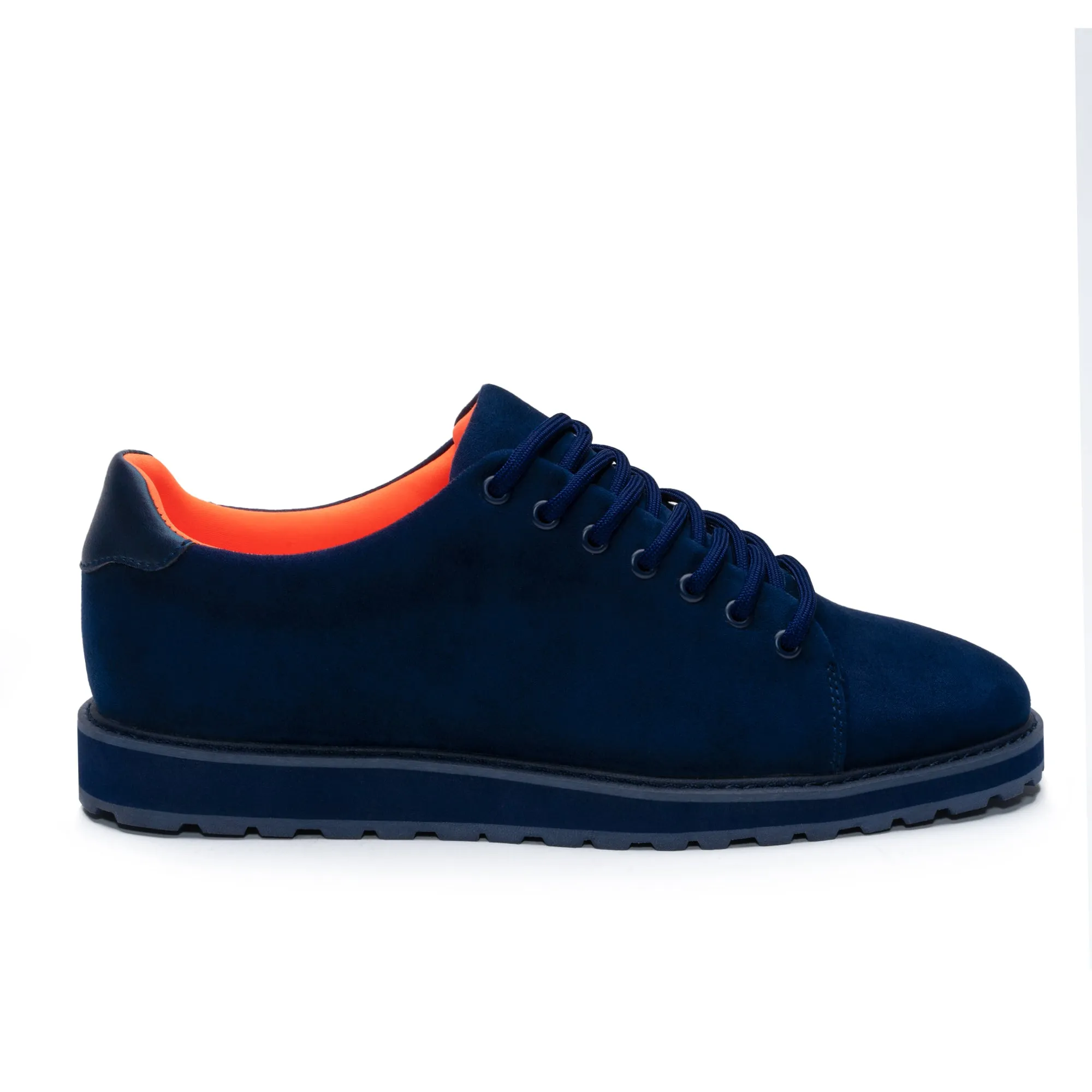 The Muscoby S TAYNO Suede Low Lace Up Sneaker